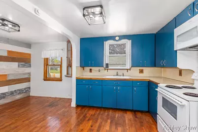 395 W 19th Street, Holland, MI 49423 - Photo 8