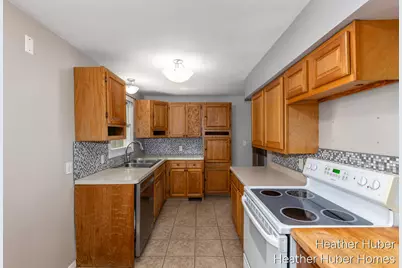 914 Foster Court NE, Grand Rapids, MI 49505 - Photo 10