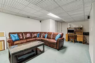 273 Eckford Dr, Troy, MI 48085 - Photo 16
