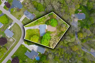 275 Beaumont Dr, Battle Creek, MI 49014 - Photo 32