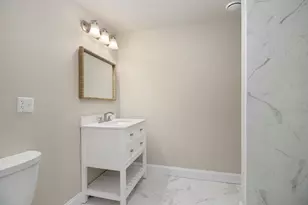 6 Maple Vlg Ct, Ann Arbor, MI 48103 - Photo 12
