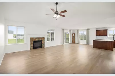 679 Pheasant Ridge Drive, Ortonville, MI 48462 - Photo 2