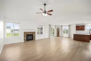 679 Pheasant Ridge Dr, Ortonville, MI 48462 - Photo 2