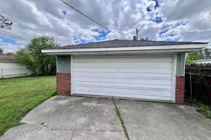 2252 Winston Dr, Sterling Heights, MI 48310 - Photo 18