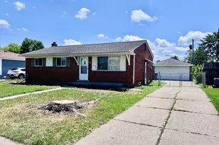 2252 Winston Dr, Sterling Heights, MI 48310 - Photo 2