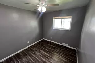 2252 Winston Dr, Sterling Heights, MI 48310 - Photo 12