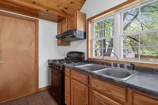 610 17th St, Jackson, MI 49203 - Photo 30