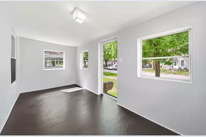 313 E Argyle Street, Jackson, MI 49202 - Photo 4