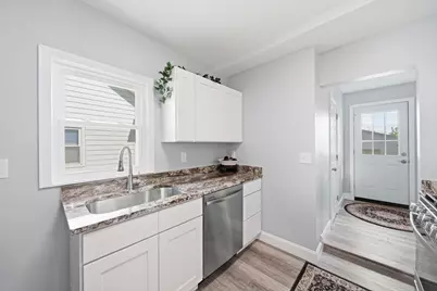 313 E Argyle Street, Jackson, MI 49202 - Photo 12