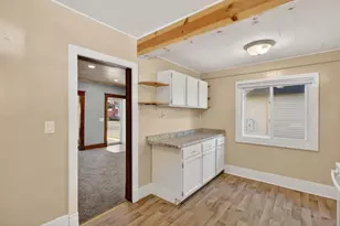 508 Maple St, Three Rivers, MI 49093 - Photo 8