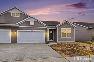 968 Scioto Dr NW, Comstock Park, MI 49321 - Photo 2