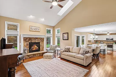 7629 Setters Pointe Drive, Brighton, MI 48116 - Photo 4