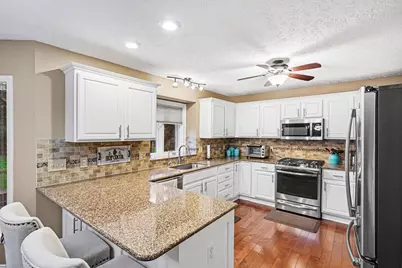 7629 Setters Pointe Drive, Brighton, MI 48116 - Photo 6