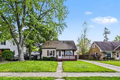 1915 Cooper Avenue, Lansing, MI 48910 - Photo 2