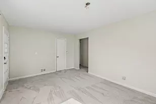 1915 Cooper Ave, Lansing, MI 48910 - Photo 10