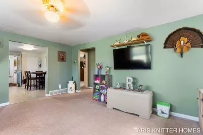 2756 Beeline Road, Holland, MI 49424 - Photo 18