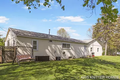 2756 Beeline Road, Holland, MI 49424 - Photo 4