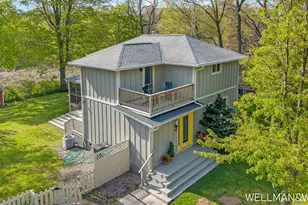 1005 Elizabeth St, Saugatuck, MI 49453 - Photo 1