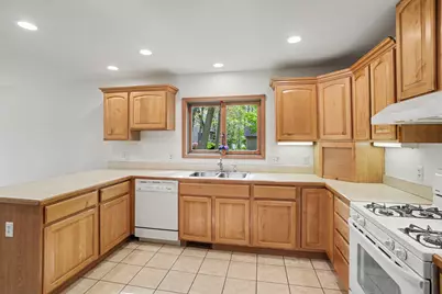32058 County Road 687, Bangor, MI 49013 - Photo 16