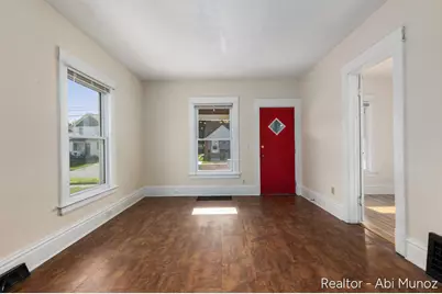 2029 Arnold Avenue SW, Wyoming, MI 49509 - Photo 4