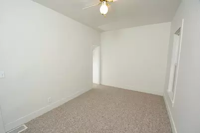 501 E Paw Paw Street, Paw Paw, MI 49079 - Photo 18