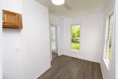 501 E Paw Paw Street, Paw Paw, MI 49079 - Photo 10