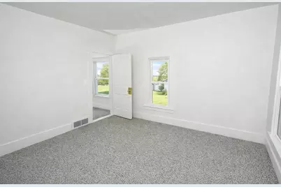 501 E Paw Paw Street, Paw Paw, MI 49079 - Photo 22