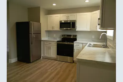 219 Taylors Court, Scottville, MI 49454 - Photo 8