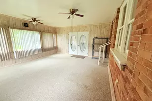829 Dwillard Dr, Kalamazoo, MI 49048 - Photo 8