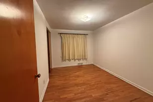 829 Dwillard Dr, Kalamazoo, MI 49048 - Photo 16
