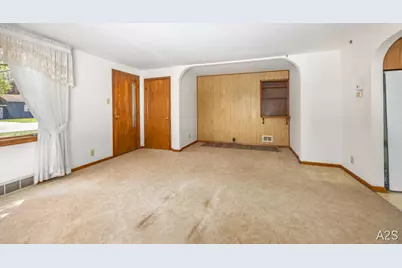 711 Riley Street, Holland, MI 49424 - Photo 2