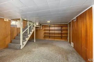 711 Riley St, Holland, MI 49424 - Photo 14