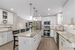 6641 Bella Vista Dr NE, Rockford, MI 49341 - Photo 8