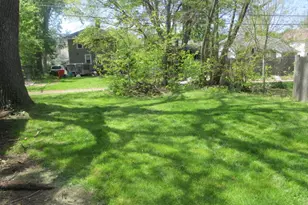 1010 Lavette Ave, Benton Harbor, MI 49022 - Photo 6