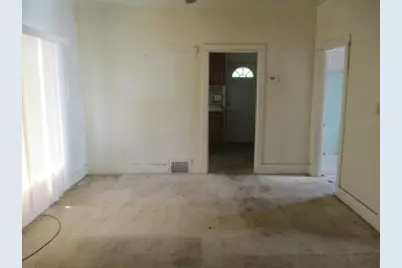 1010 Lavette Avenue, Benton Harbor, MI 49022 - Photo 10
