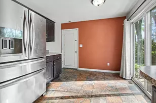 8880 Nottingham Dr, Ypsilanti, MI 48198 - Photo 6