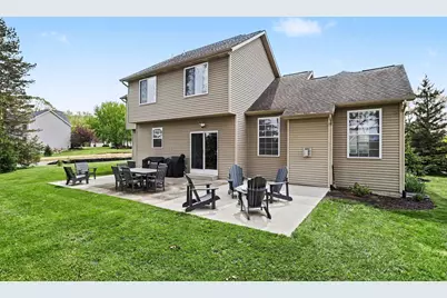 1037 Chaucer Avenue, Portage, MI 49002 - Photo 2