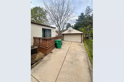 21120 Beechwood Avenue, Eastpointe, MI 48021 - Photo 4