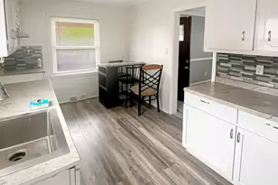 21120 Beechwood Ave, Eastpointe, MI 48021 - Photo 8