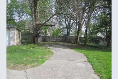 21 Bryant Street, Battle Creek, MI 49017 - Photo 2