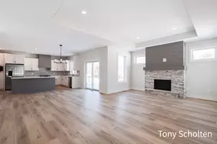 5145 Blendon Mdw Cir, Hudsonville, MI 49426 - Photo 6