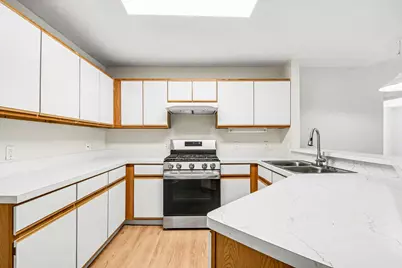 3101 Poplar Creek Drive SE #302, Grand Rapids, MI 49512 - Photo 6