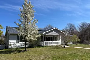 1003 Mitchell St, Ludington, MI 49431 - Photo 4