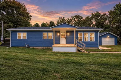 7181 E Beach Drive, South Haven, MI 49090 - Photo 2