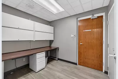306 W Washington Avenue #105, Jackson, MI 49201 - Photo 24