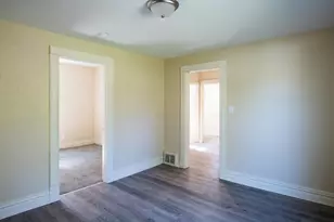 112 E Clay St, Kalamazoo, MI 49007 - Photo 4