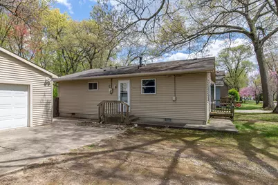 9190 Chaumont Drive, Commerce Township, MI 48382 - Photo 4