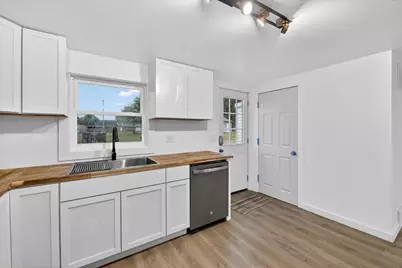 14471 Frances Avenue, Battle Creek, MI 49017 - Photo 6