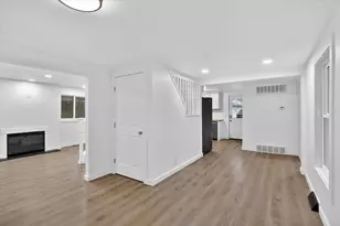14471 Frances Ave, Battle Creek, MI 49017 - Photo 8