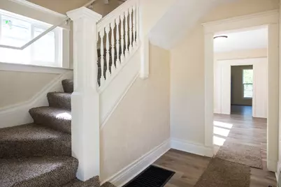116 E Clay Street, Kalamazoo, MI 49007 - Photo 2